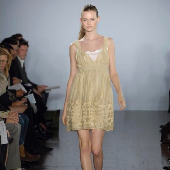 Banana Republic - Size 2 - Runway Collection - Women
Spring / Summer 2007 - Picture 7 of 14